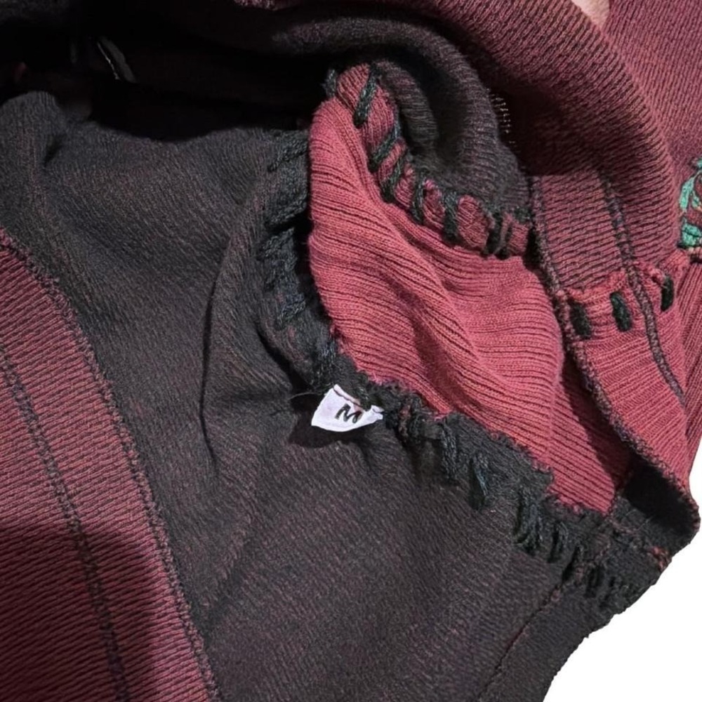 Y2K 2000s Grunge Affliction Long Sleeve Black Burgundy Rose Sugar Skull Tattoo - Picture 3 of 3